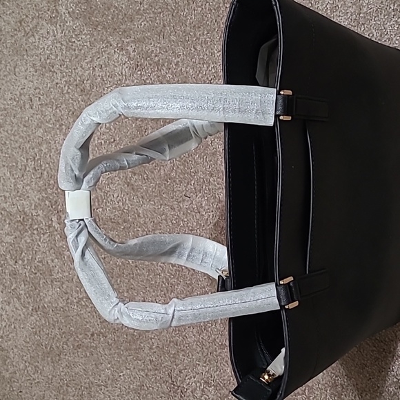 Michael Kors bag - Picture 2 of 4